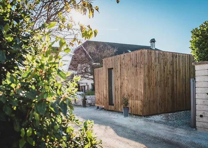 Le Du Hameau * Sales