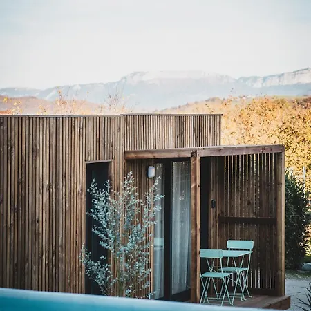 Le Du Hameau * Sales
